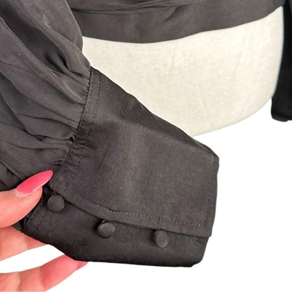 Banana Republic Women Cropped Wrap Balloon Sleeve Blouse Size 16 Black NWT - Picture 5 of 7